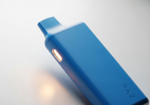 Simplicity of Disposables vs. Complexity of Mods A side-by-side comparison showing a cluttered collection of vape mod parts and e-liquids next to a single, clean Raz disposable vape